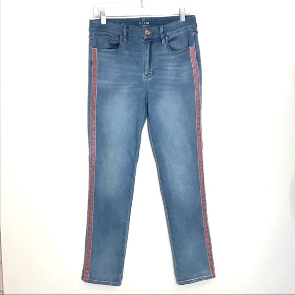 WHBM High-Rise Everyday Soft Denim Slim Ankle Jeans With Piping Detail - Picture 3 of 10